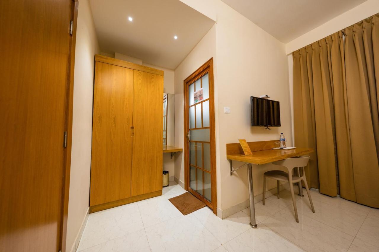 Tag Hotels Irugur Buitenkant foto