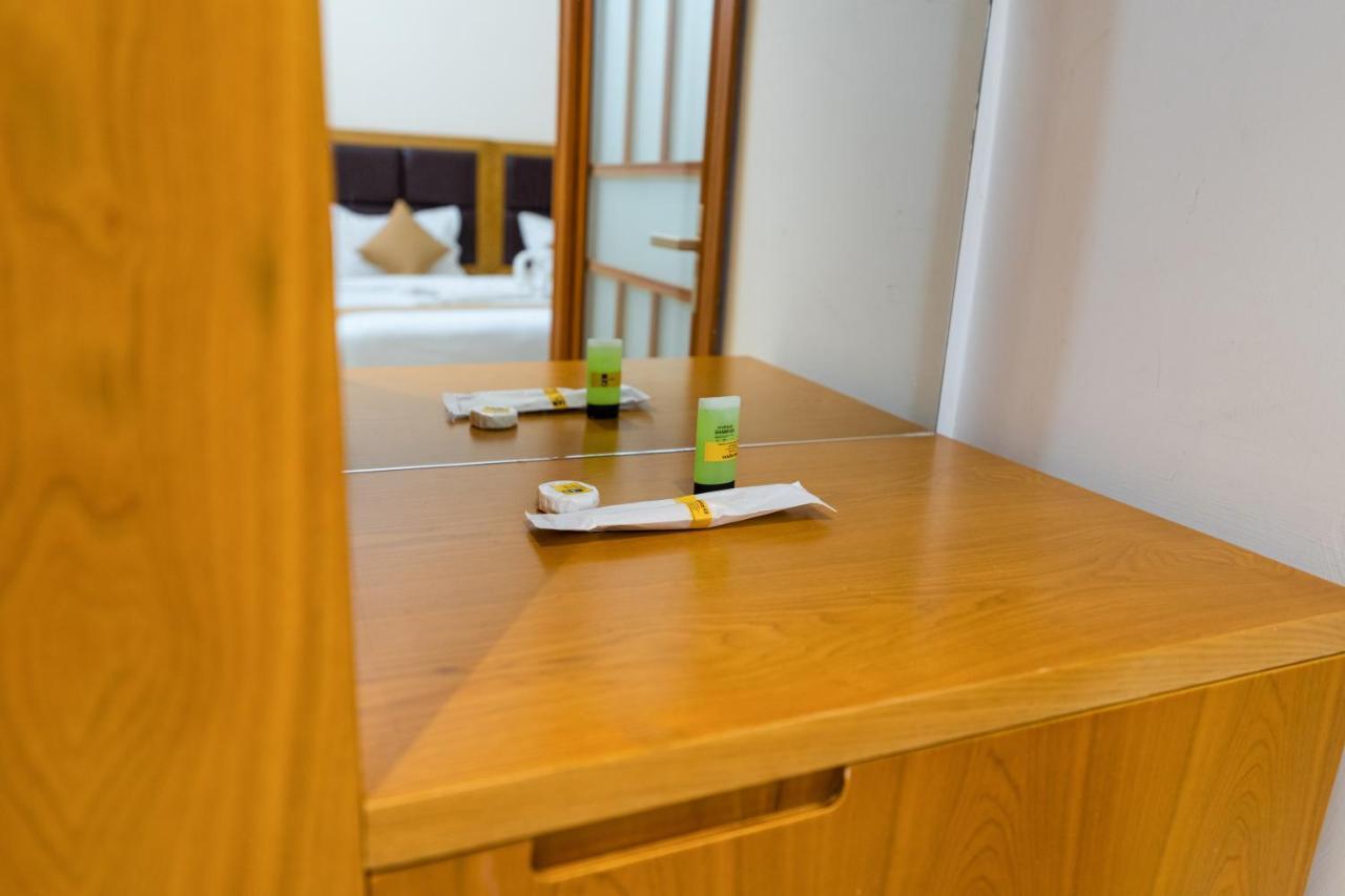 Tag Hotels Irugur Buitenkant foto