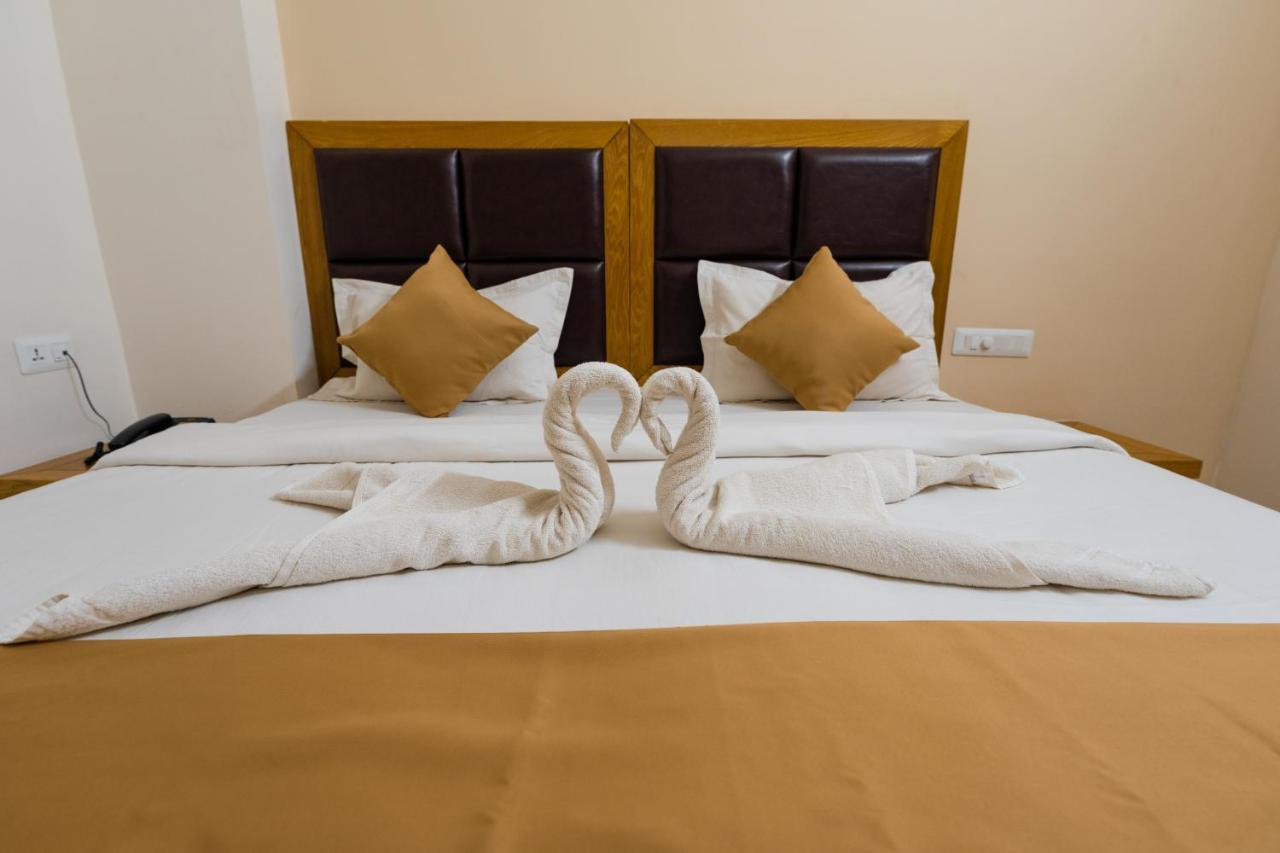 Tag Hotels Irugur Buitenkant foto